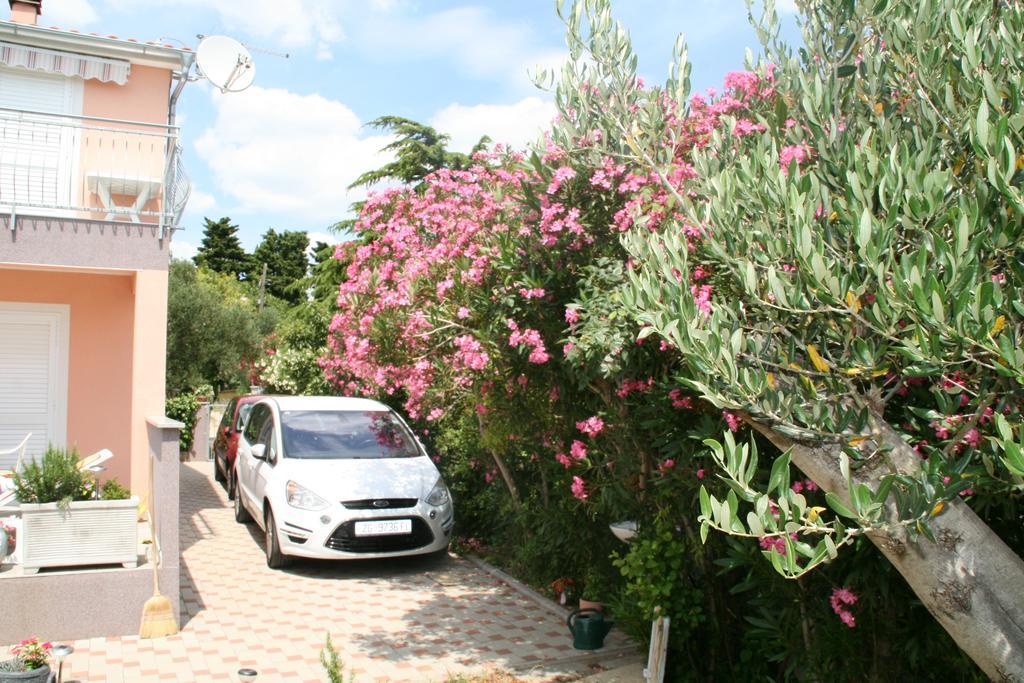 Apartmani Villa Lilliana Tribunj  Exterior photo